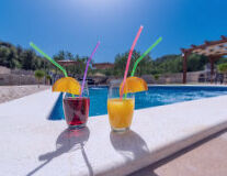 sky, soft drink, juice, cocktail, outdoor, beach, drinking straw, paradise, cocktail garnish